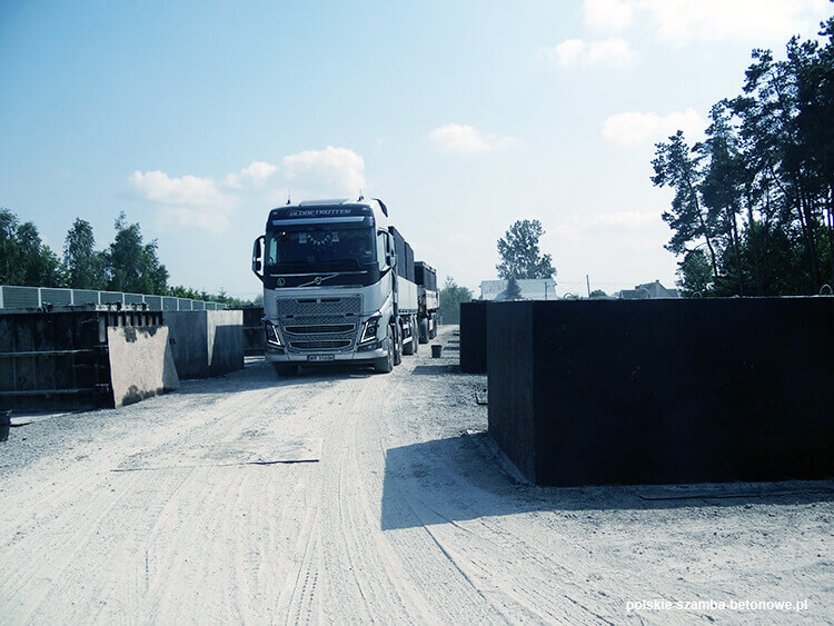 Transport szamb betonowych  w Zakopanem